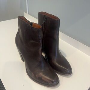 Frye ankle boots size 8